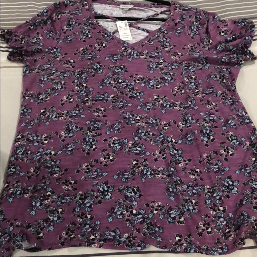 Floral top (plus size) by Avenue